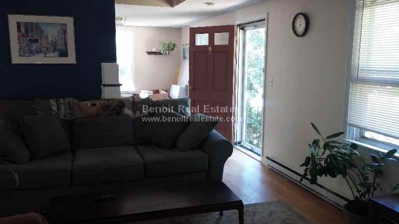 6 Hyde Park St - Photo 3 of 17