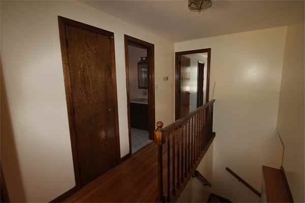 31 Woodpark Cir - Photo 2 of 11