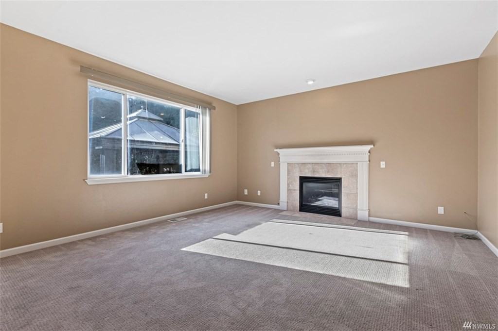 1926 Lighthouse Lane Northeast - Photo 3 of 25