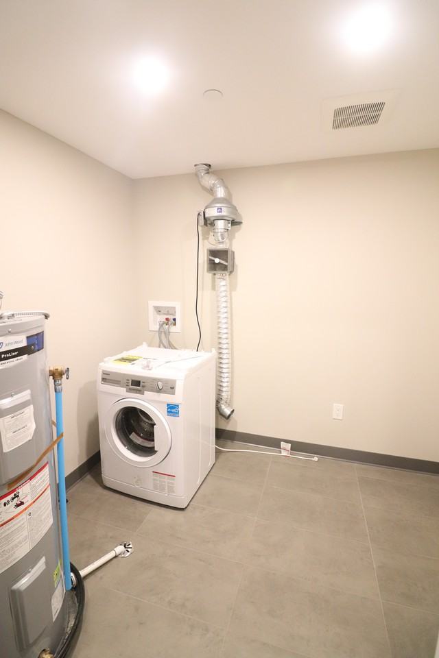 10 Albert Street East - Photo 2 of 21