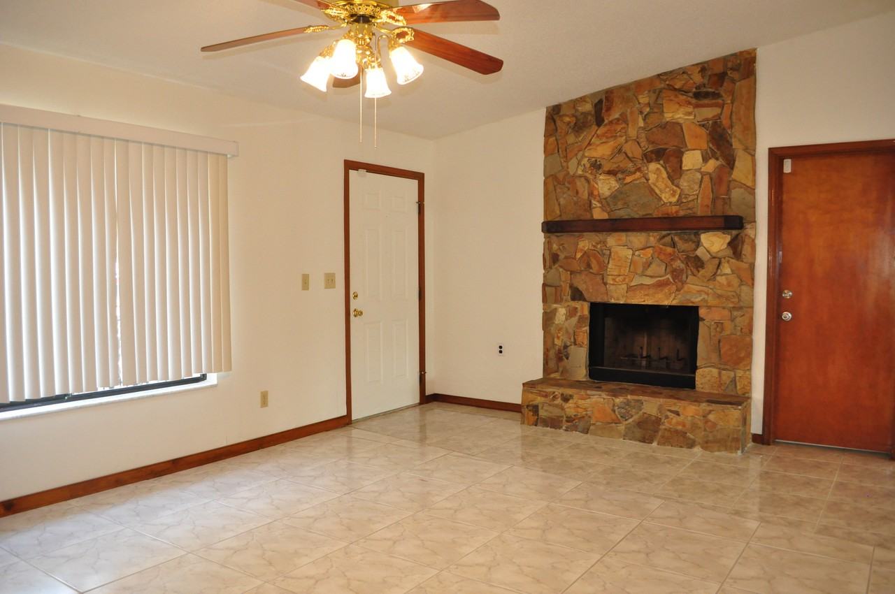 916 Spring Street Northwest - Photo 2 of 14