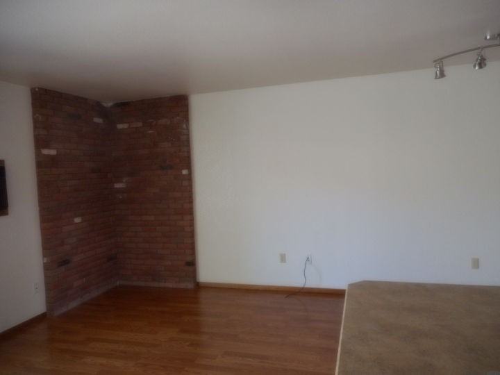 253 Westchester Sq S - Photo 3 of 7