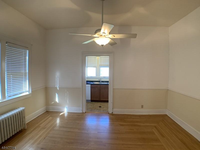 16A 16a W Stewart St Unit A - Photo 2 of 7