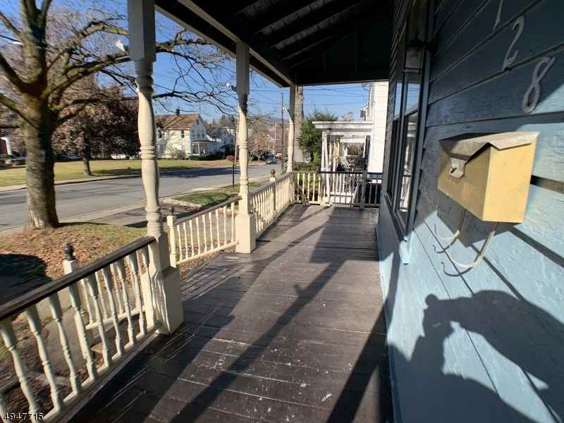 128 Broad St - Photo 2 of 18