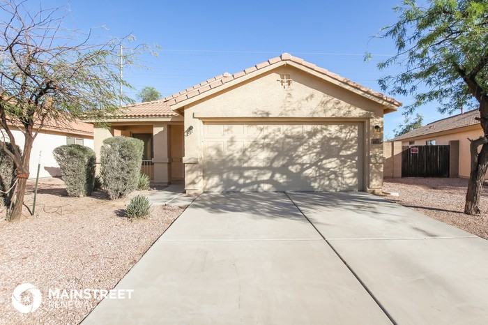 15237 North Gil Balcome Court - Photo 3 of 16