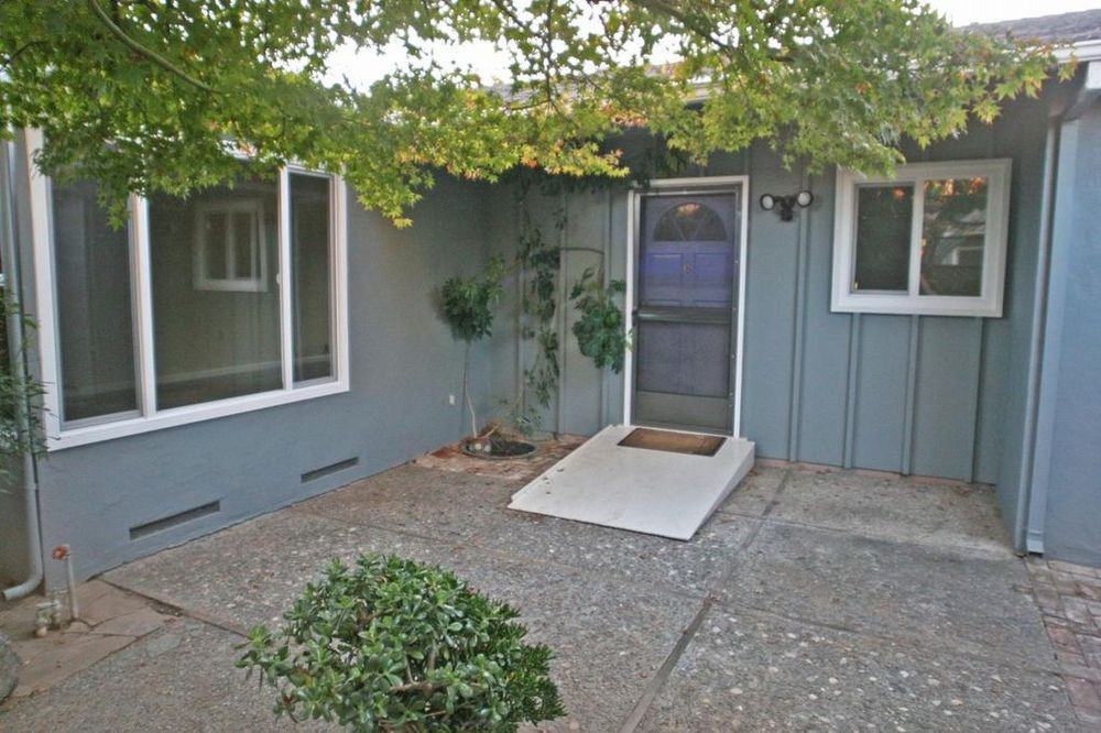 2857 Union Ave - Photo 2 of 11