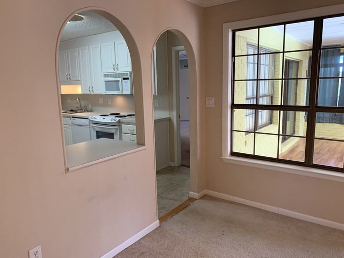 5181 Choctaw Avenue - Photo 2 of 20