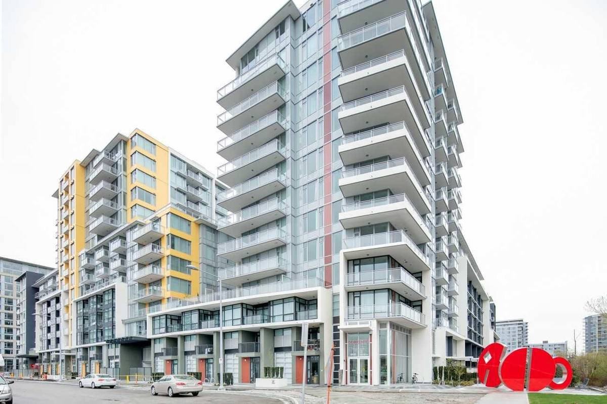 Sexsmith Rd & Capstan Way