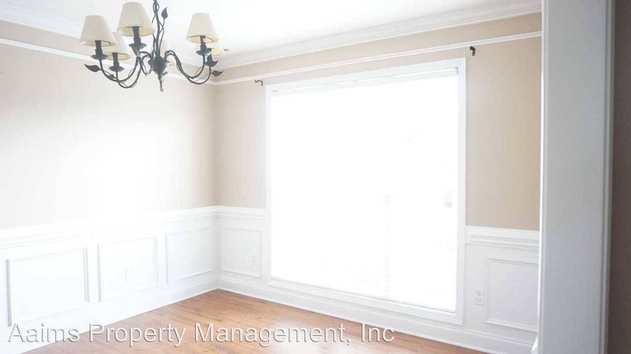 207 Brookview Ct - Photo 2 of 36