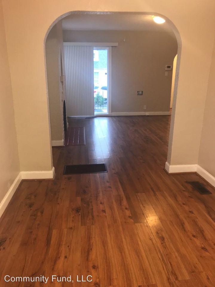 1806 105th. Ave. - Photo 3 of 12