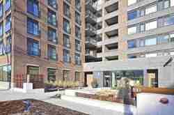 400 Wellington Street West #01