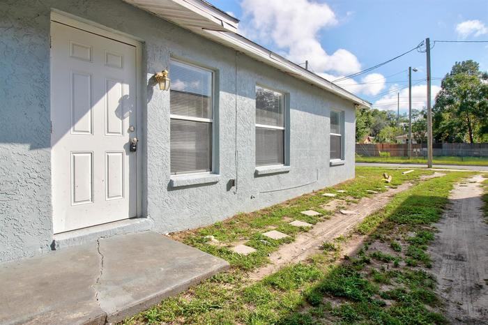 3406 North Whittier Street #B - Photo 3 of 18