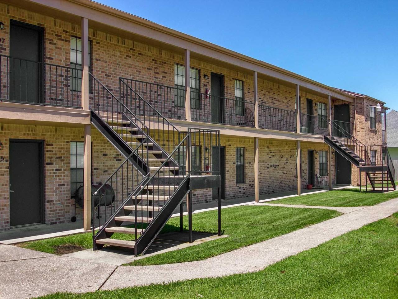 The Trace at North Major 3875 N Major Dr, Beaumont, TX 77713