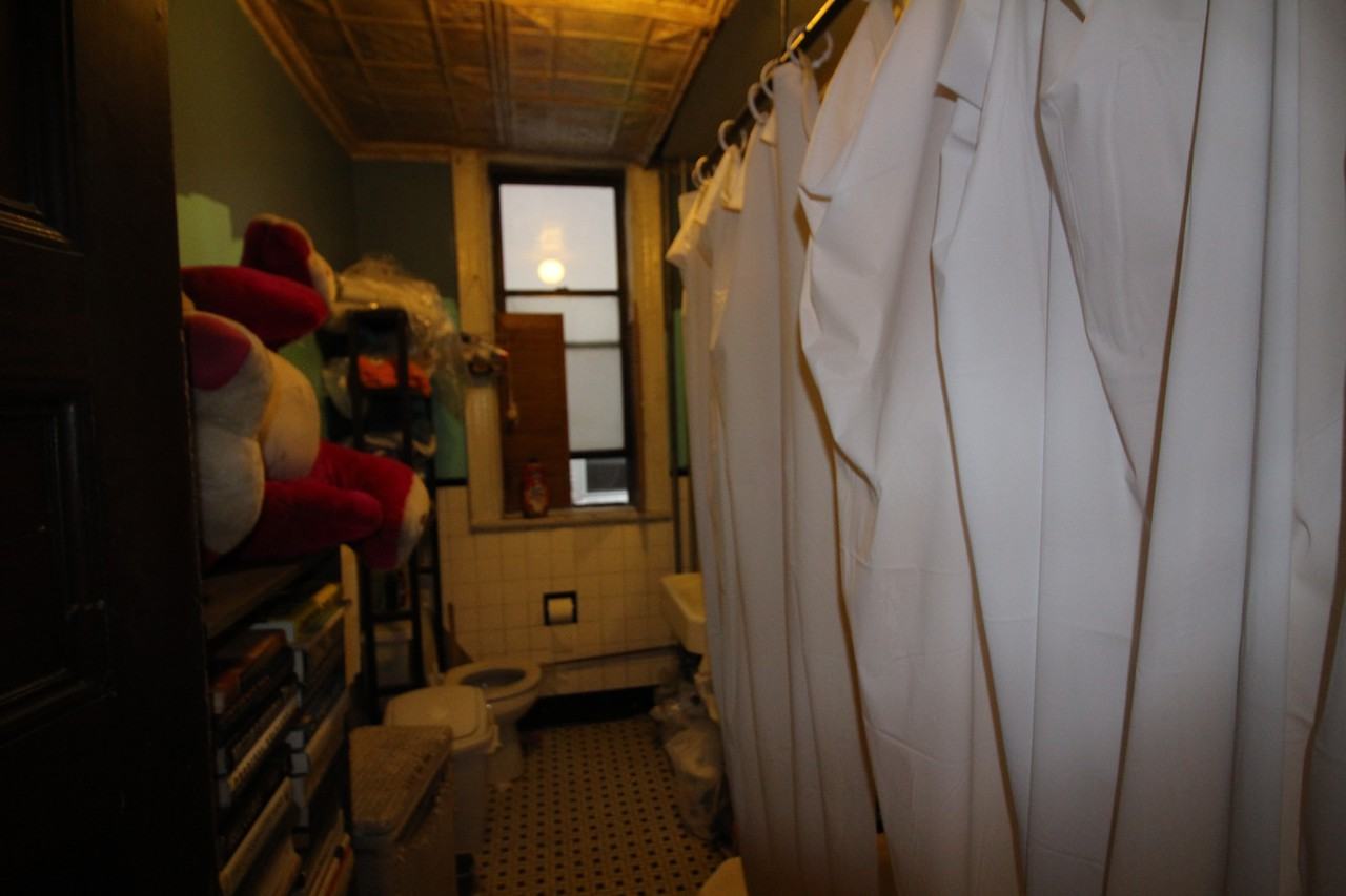 571 9th Street #2 - Photo 3 of 4