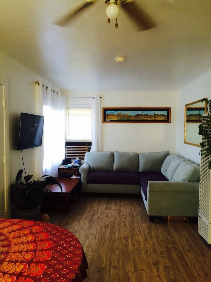 1560 L Street - Photo 3 of 10