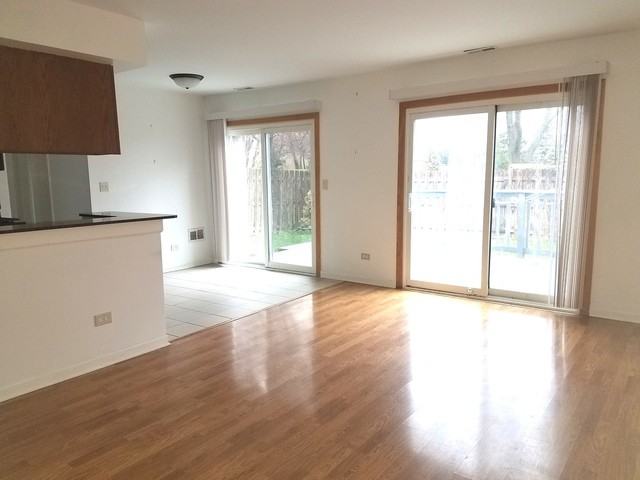 634 Nantucket - Photo 2 of 22