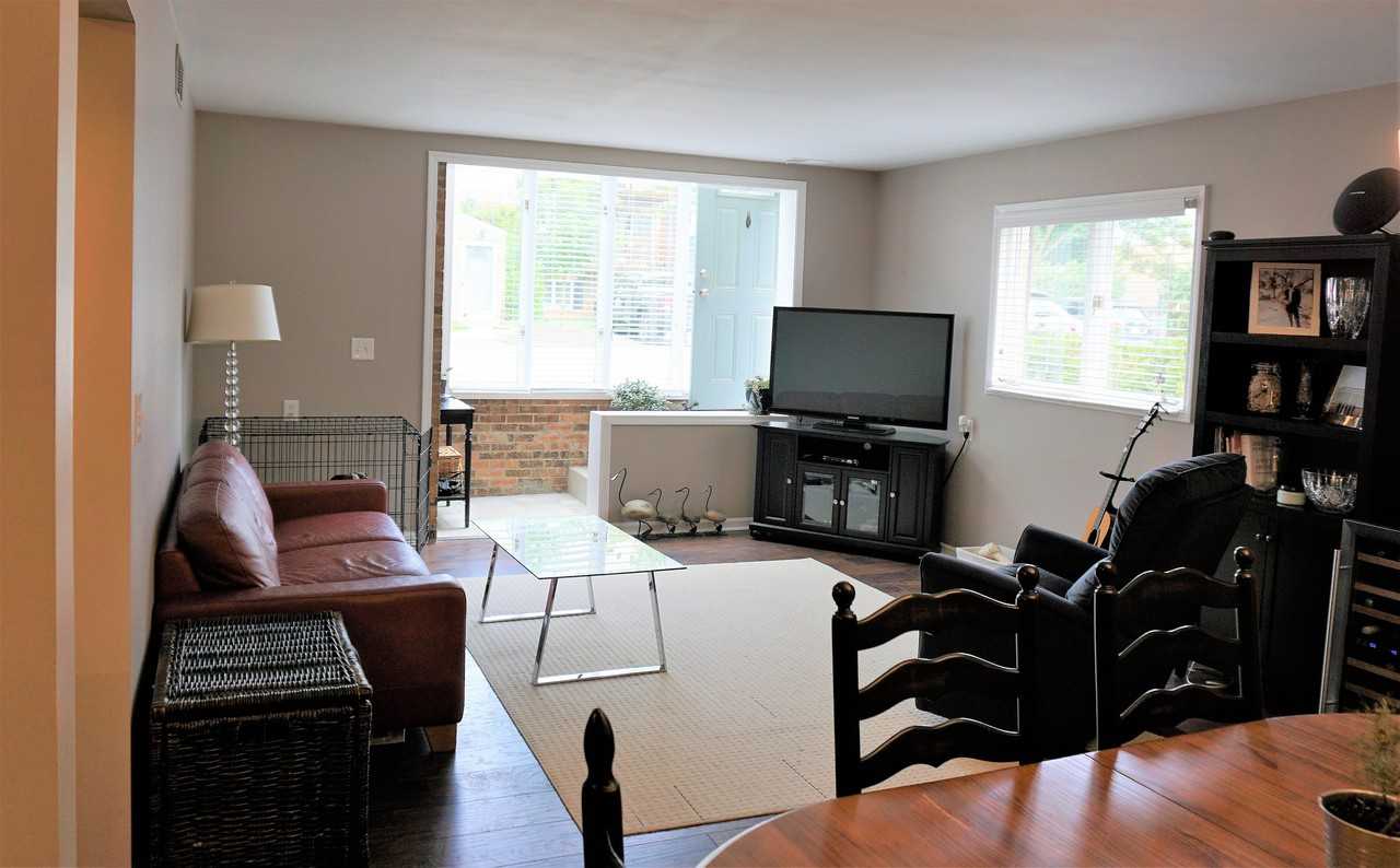 114 Pinewood Drive #15 - Photo 3 of 17