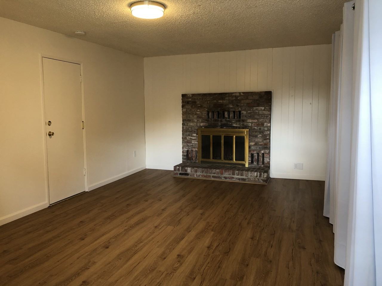 779 Stansbury Dr - Photo 2 of 8