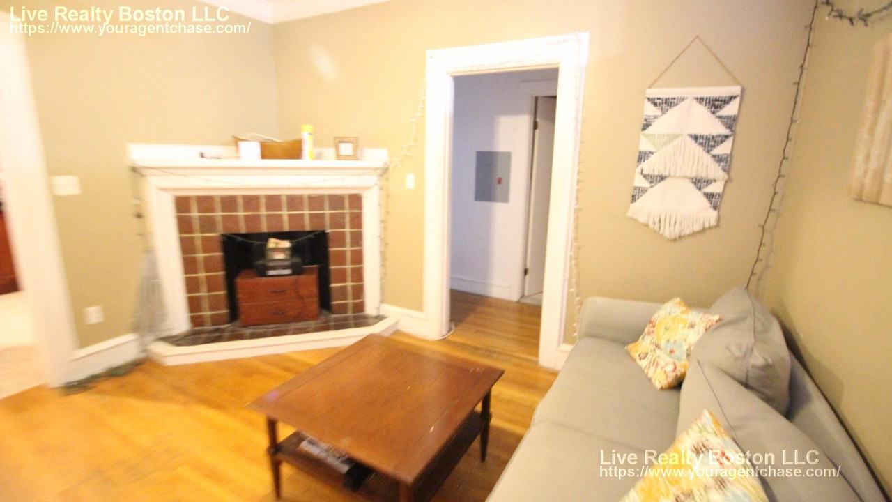 12 Park Vale Avenue