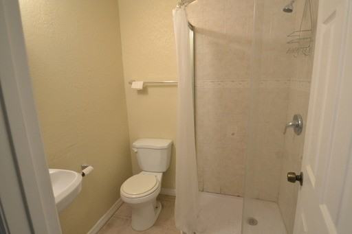 6712 South Himes Avenue - Photo 3 of 7