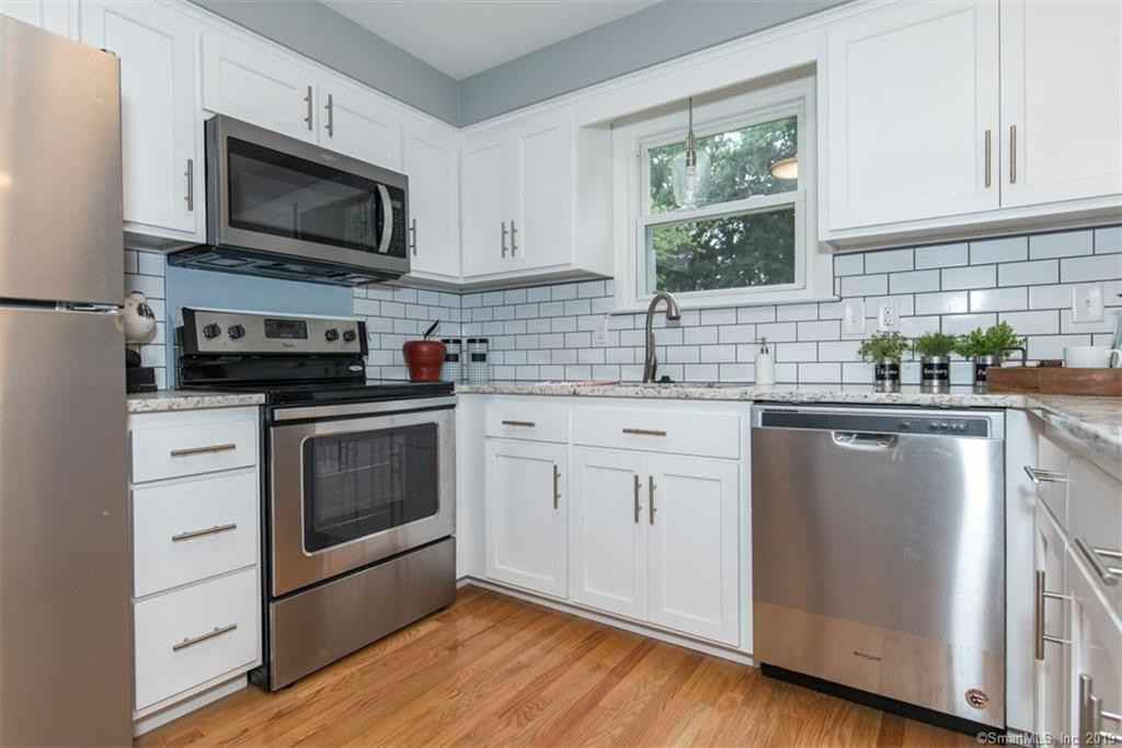 25 Mountain View Drive - Photo 3 of 36