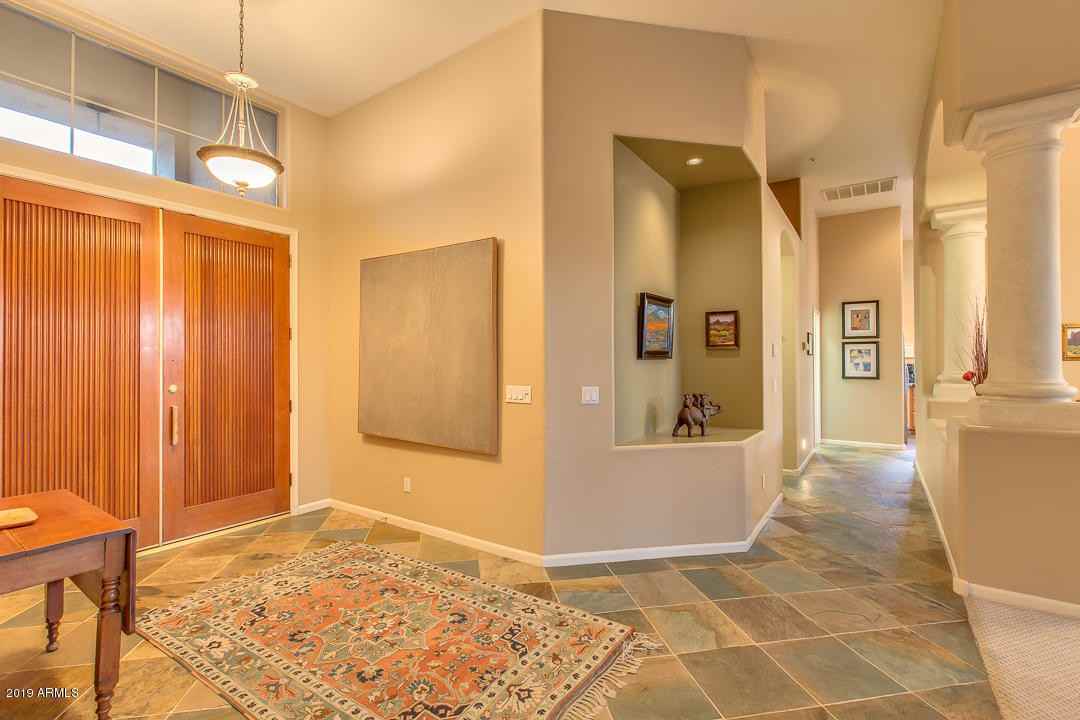 12555 E Paradise Drive - Photo 3 of 47