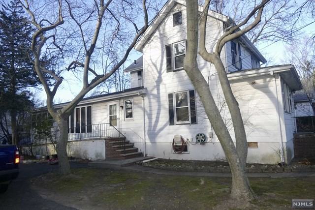 161 Walnut St - Photo 3 of 20