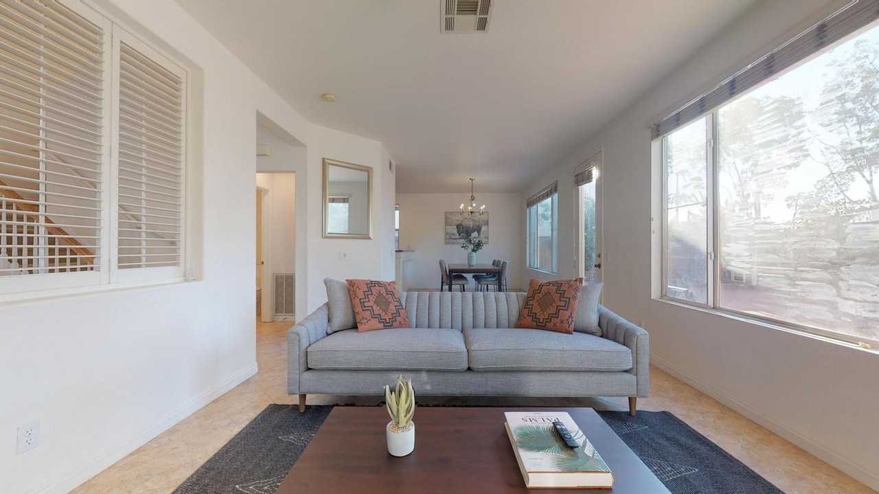 Beautiful Sorrento Valley Home With Spacious Backyard Apartments Beautiful Sorrento Valley Home With Spacious Backyard Apartments