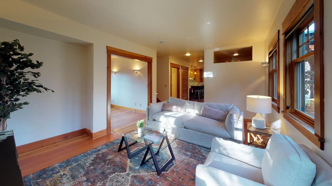 Beautiful Denny Blaine home with deck Apartments in Seattle, WA Zumper