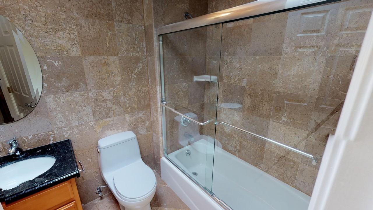 Spacious Outer Sunset home by Ocean Beach - Photo 7 of 9