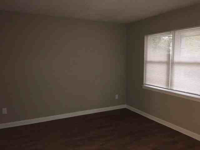 1507 Mary Jane Avenue - Photo 2 of 6