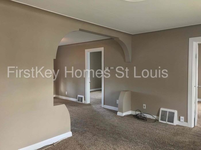 8813 Wiedle Place - Photo 3 of 18