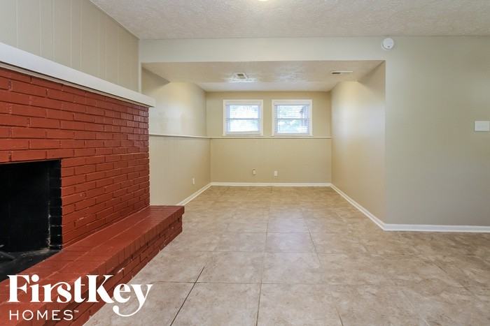 6907 Troon Way - Photo 2 of 15