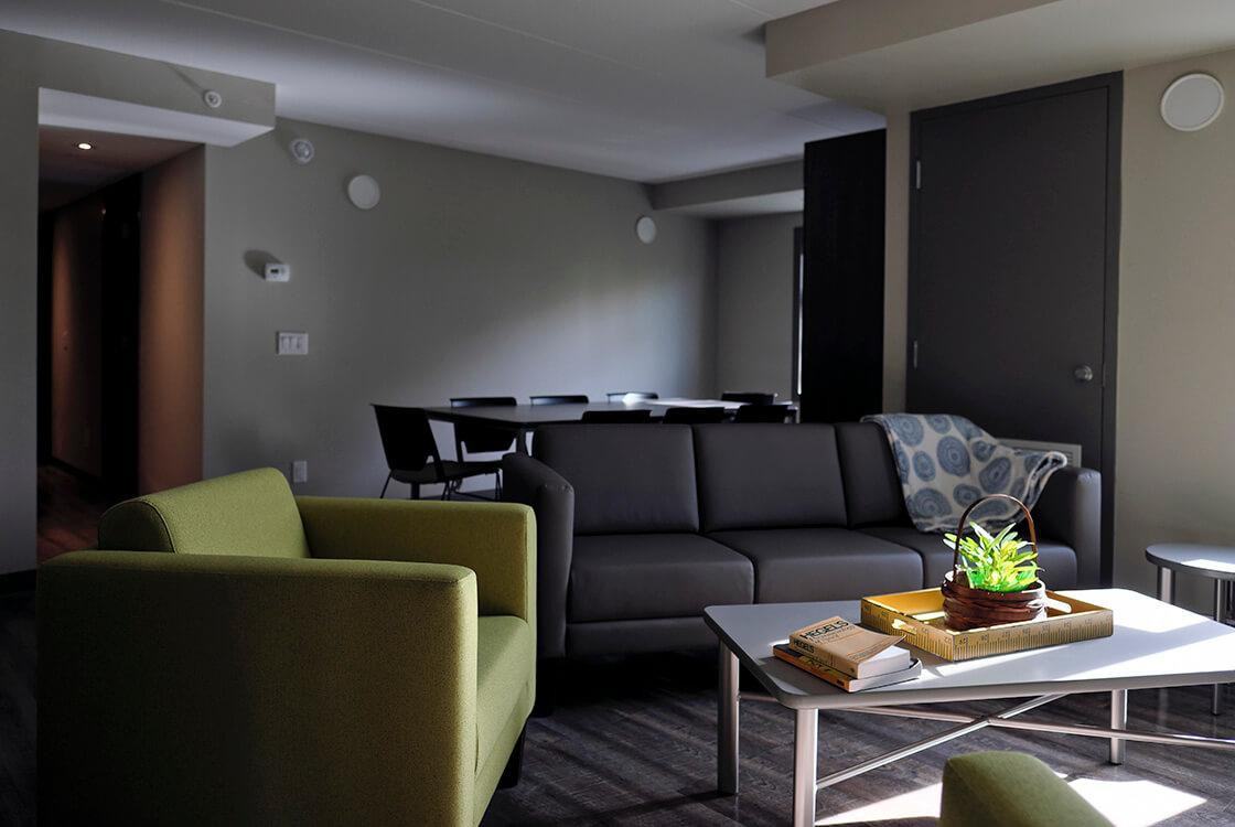 36 Queenston Street - Photo 3 of 7