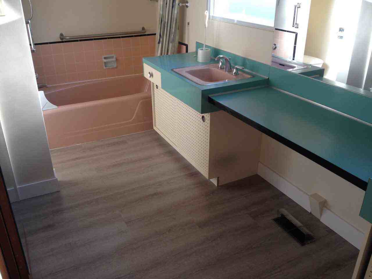 1361 24th Street - Photo 2 of 6