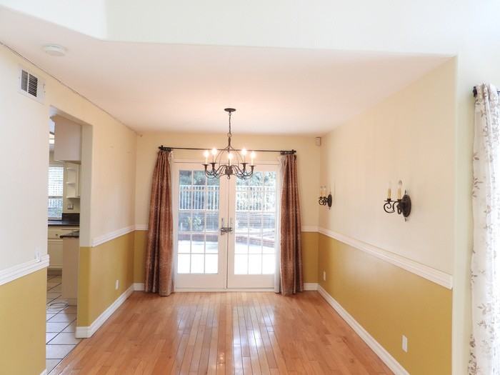 398 South Rosebud Court - Photo 2 of 33