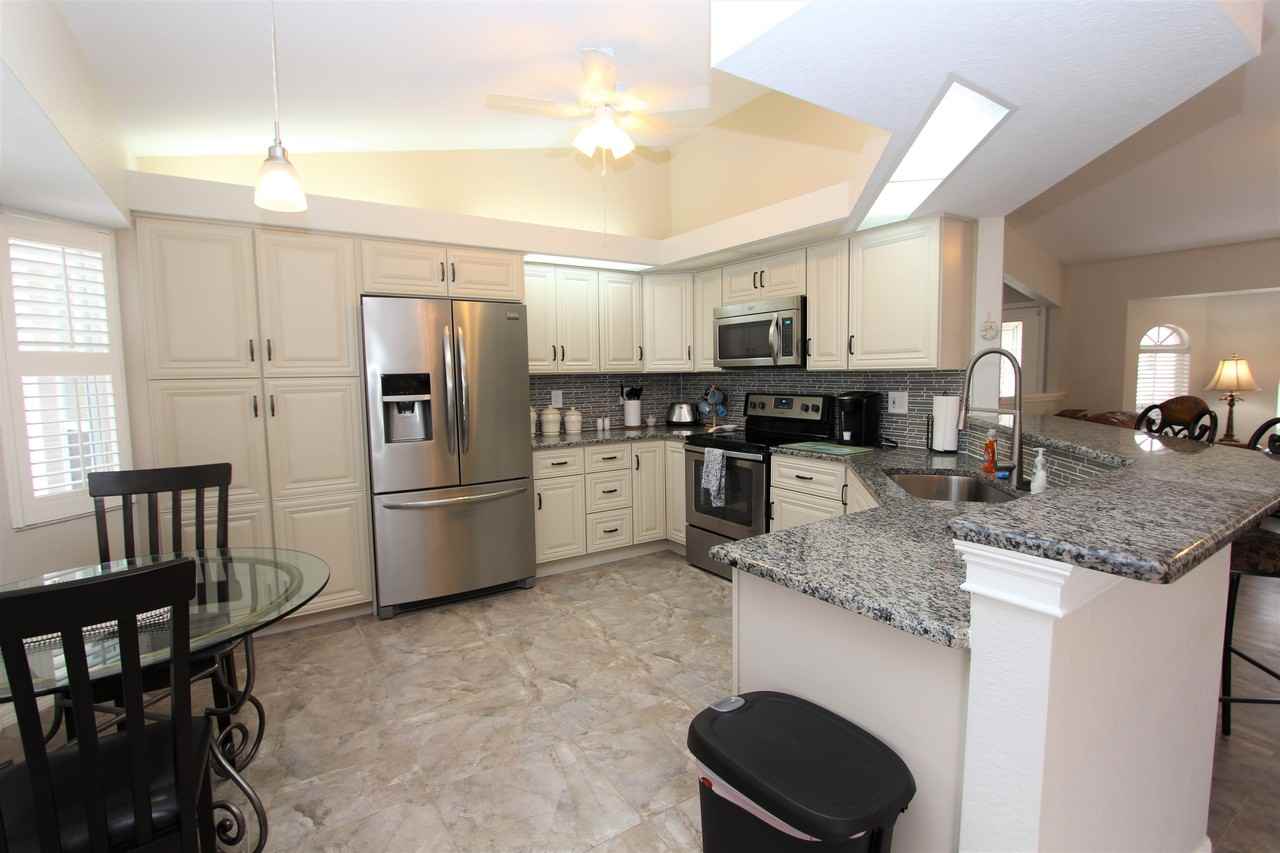 7 Medalist Ct - Photo 4 of 15