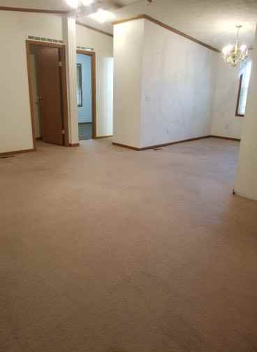 910 Moss Ave - Photo 3 of 12