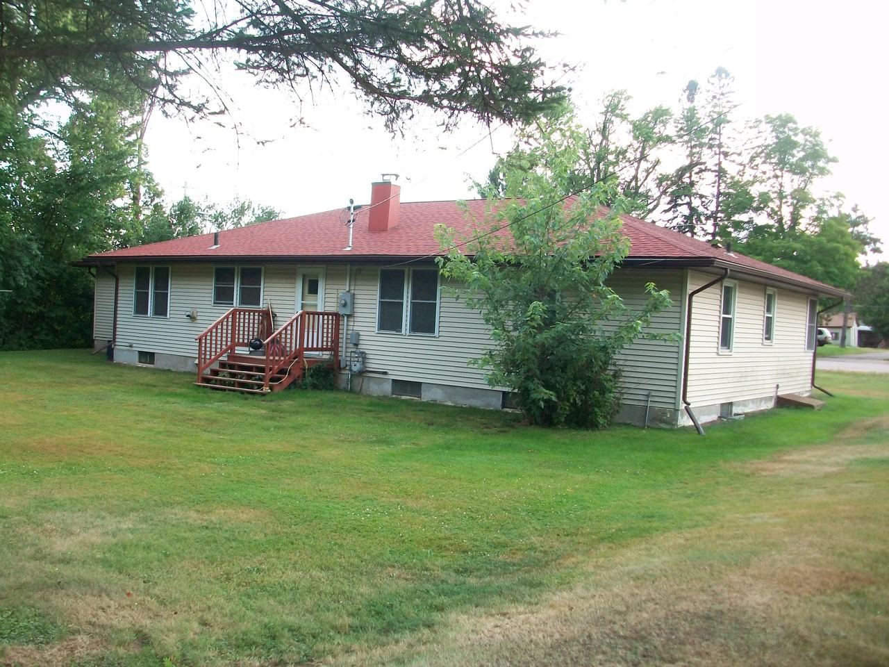 202 Ethel St - Photo 2 of 7