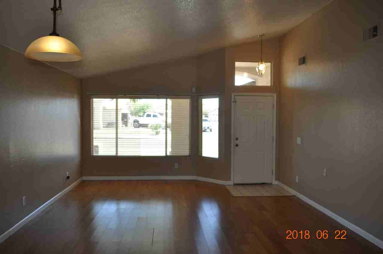 8544 W Cherry Hills Dr - Photo 3 of 25