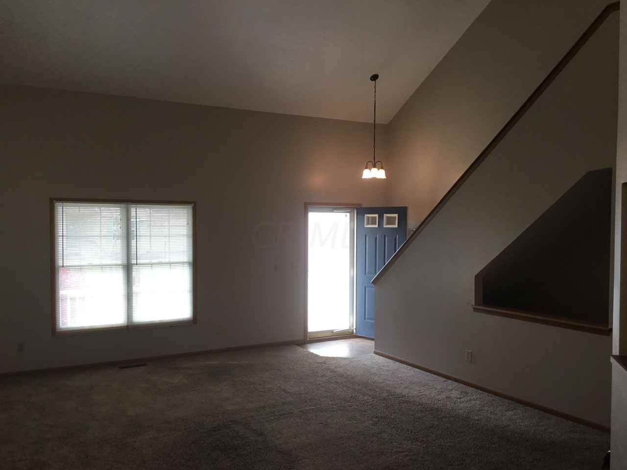 1642 E Turkey Run Drive - Photo 3 of 9