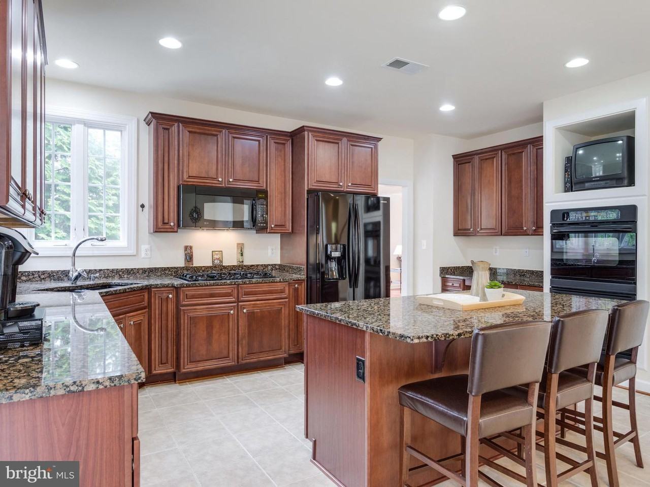 6426 Recreation Lane - Photo 3 of 12