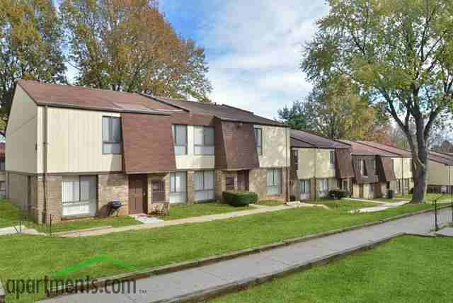 Victoria Woods Apartments and Townhomes - Photo 3 of 7