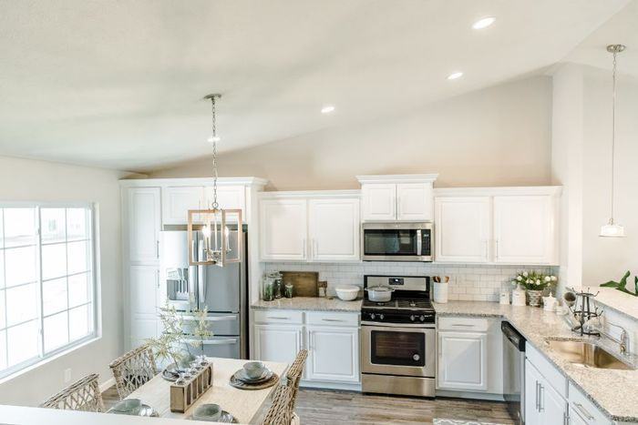 1004 English Primrose Avenue - Photo 2 of 22