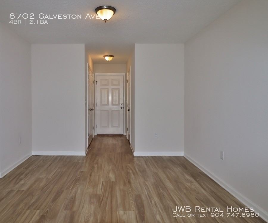 8702 Galveston Ave - Photo 3 of 11
