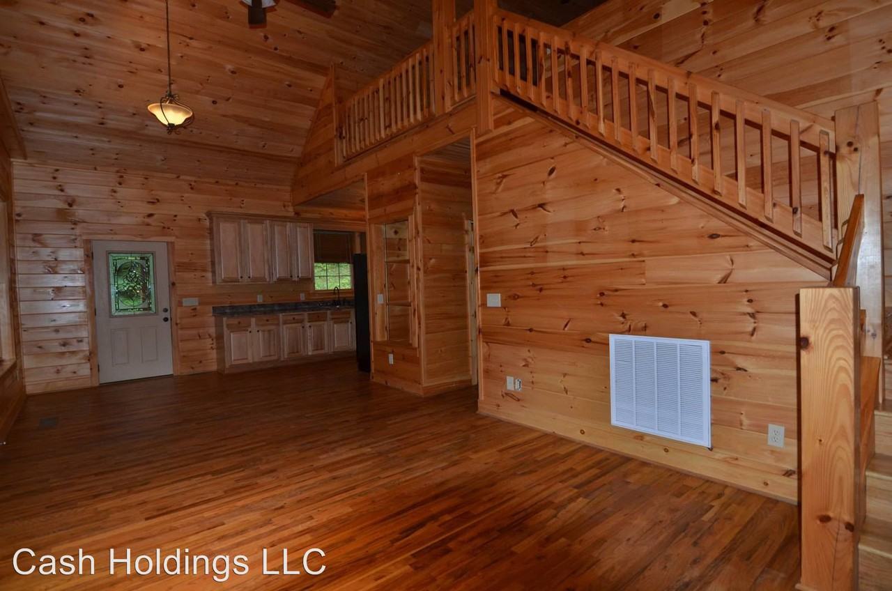 1475 Stoneybrook Lane - Photo 2 of 6