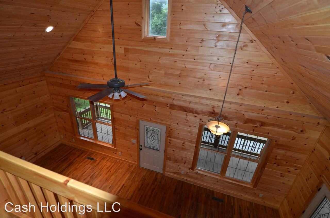 1475 Stoneybrook Lane - Photo 3 of 6