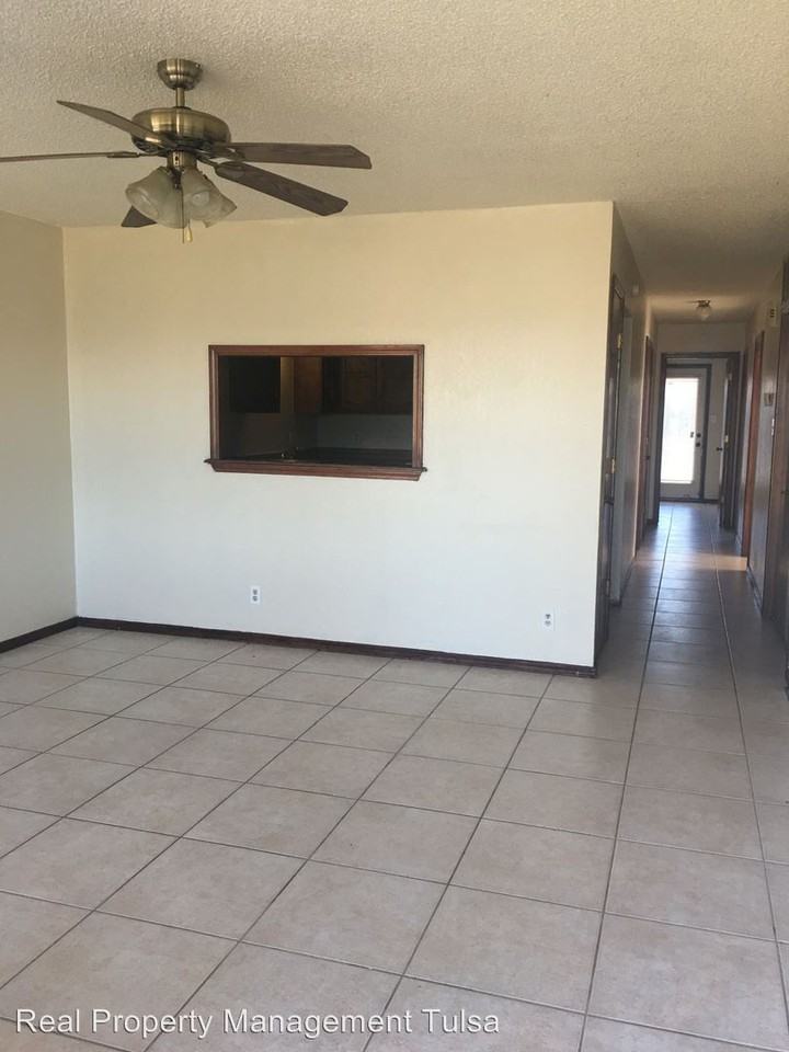 14251 S Hickory Pl - Photo 2 of 16