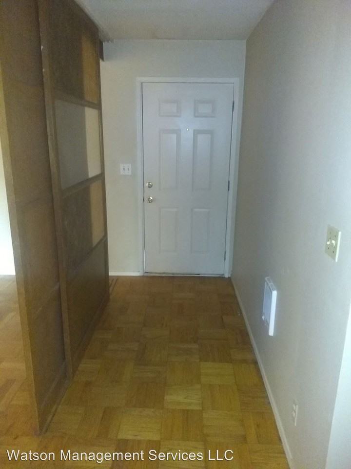 130 Ne Columbia Dr - Photo 3 of 50