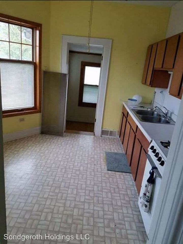 712 Indiana Ave. - Photo 2 of 6